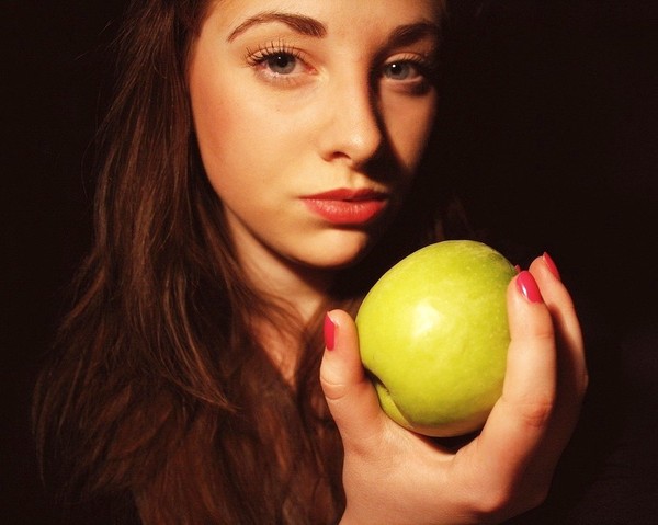 LA POMME