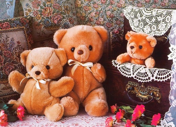 LES OURS EN PELUCHE