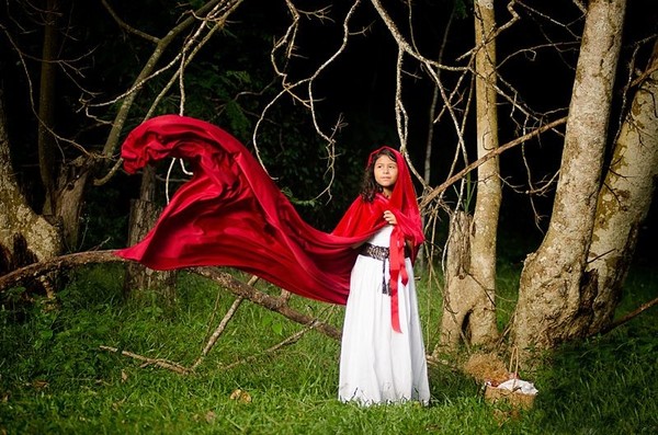 LE CHAPERON ROUGE