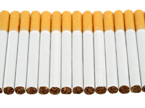 LES CIGARETTES