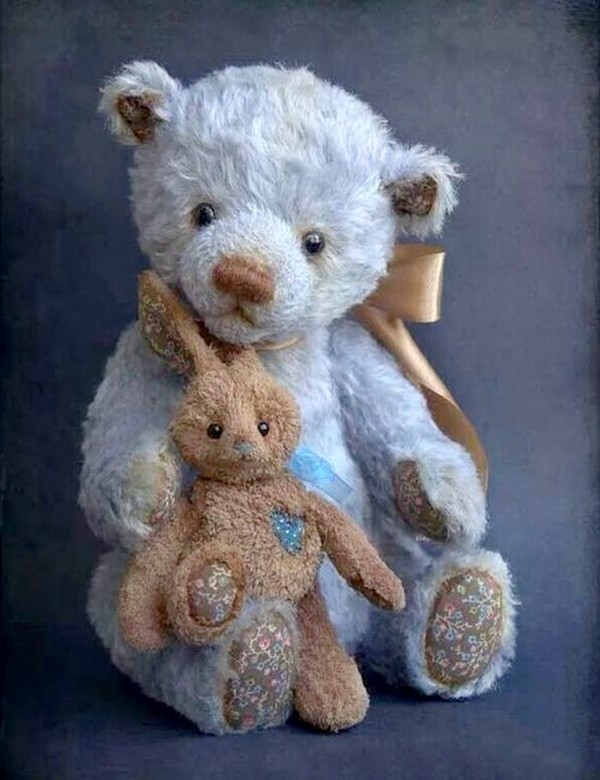 LES PELUCHES (OURS ET COMPAGNIES)