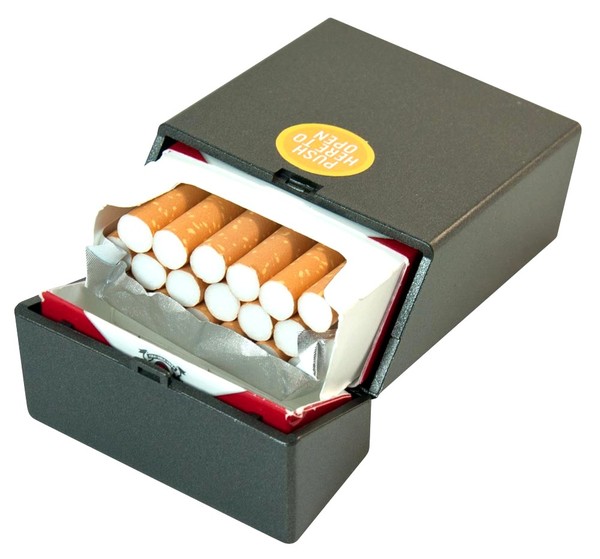 LES CIGARETTES