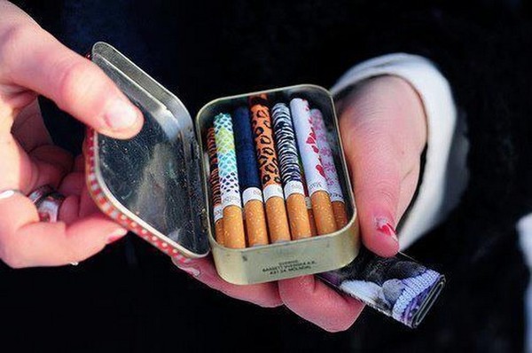 LES CIGARETTES