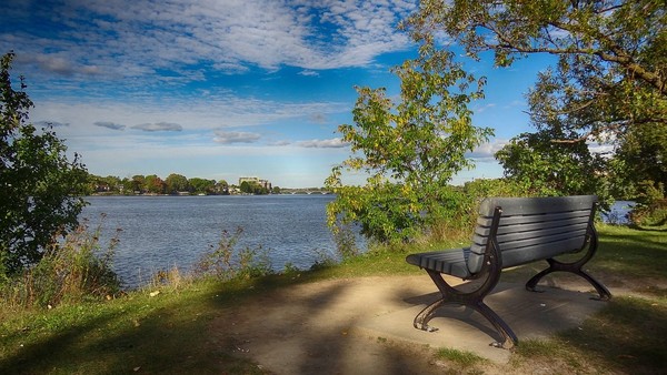 LE BANC 2