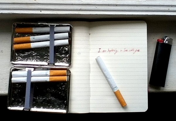 LES CIGARETTES