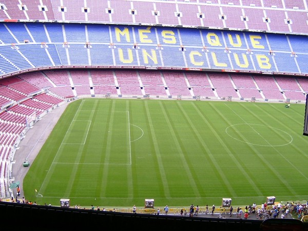 LE STADE DE BARCELONE 