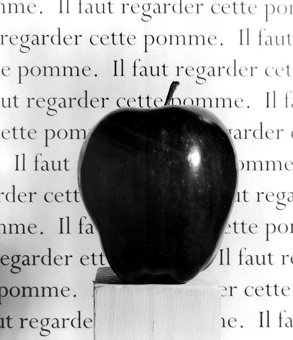 LA POMME