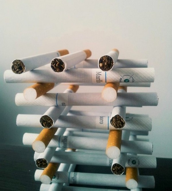 LES CIGARETTES