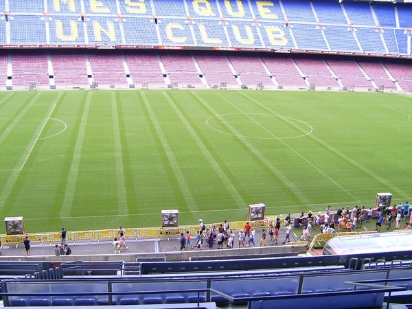 LE STADE DE BARCELONE 